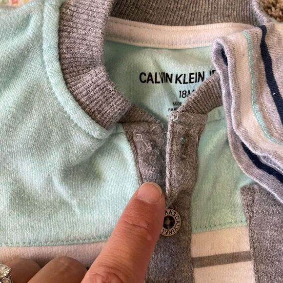 18 month toddler boy short sleeve clothing bundle - Picture 9 of 10